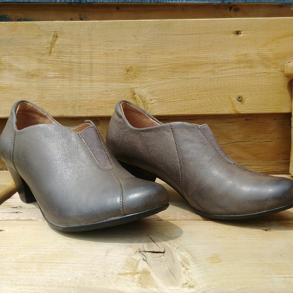 Taos taupe leather grey/brown ankle boots booties shoes low heel size 7 - Picture 6 of 14